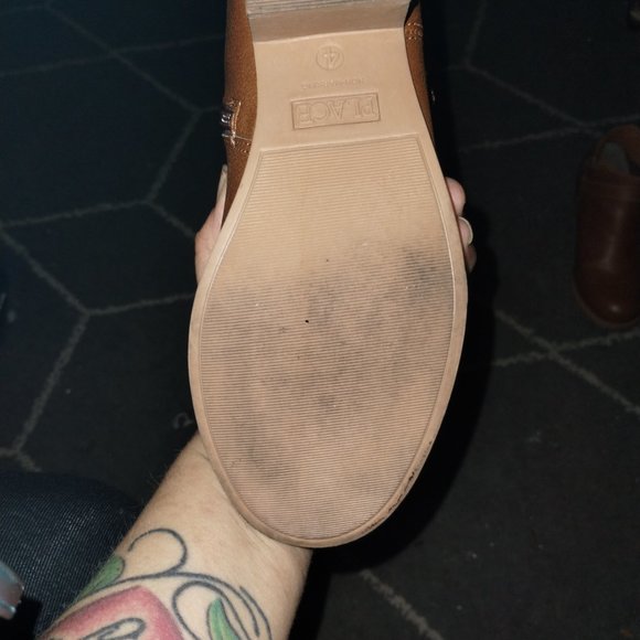 Boots - Picture 3 of 3